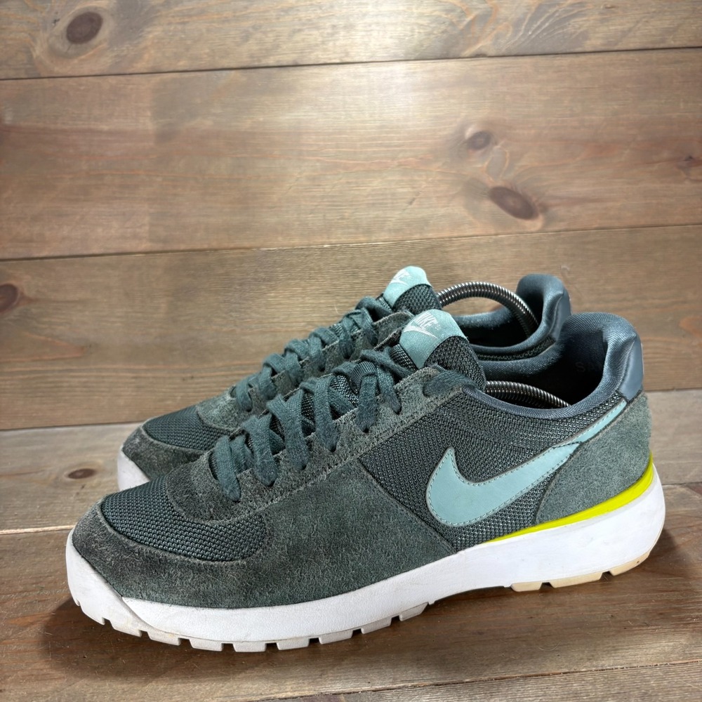 Nike Lava Dome Ultra Mens size 9 shoes Green Suede Retro Hiking Sneakers